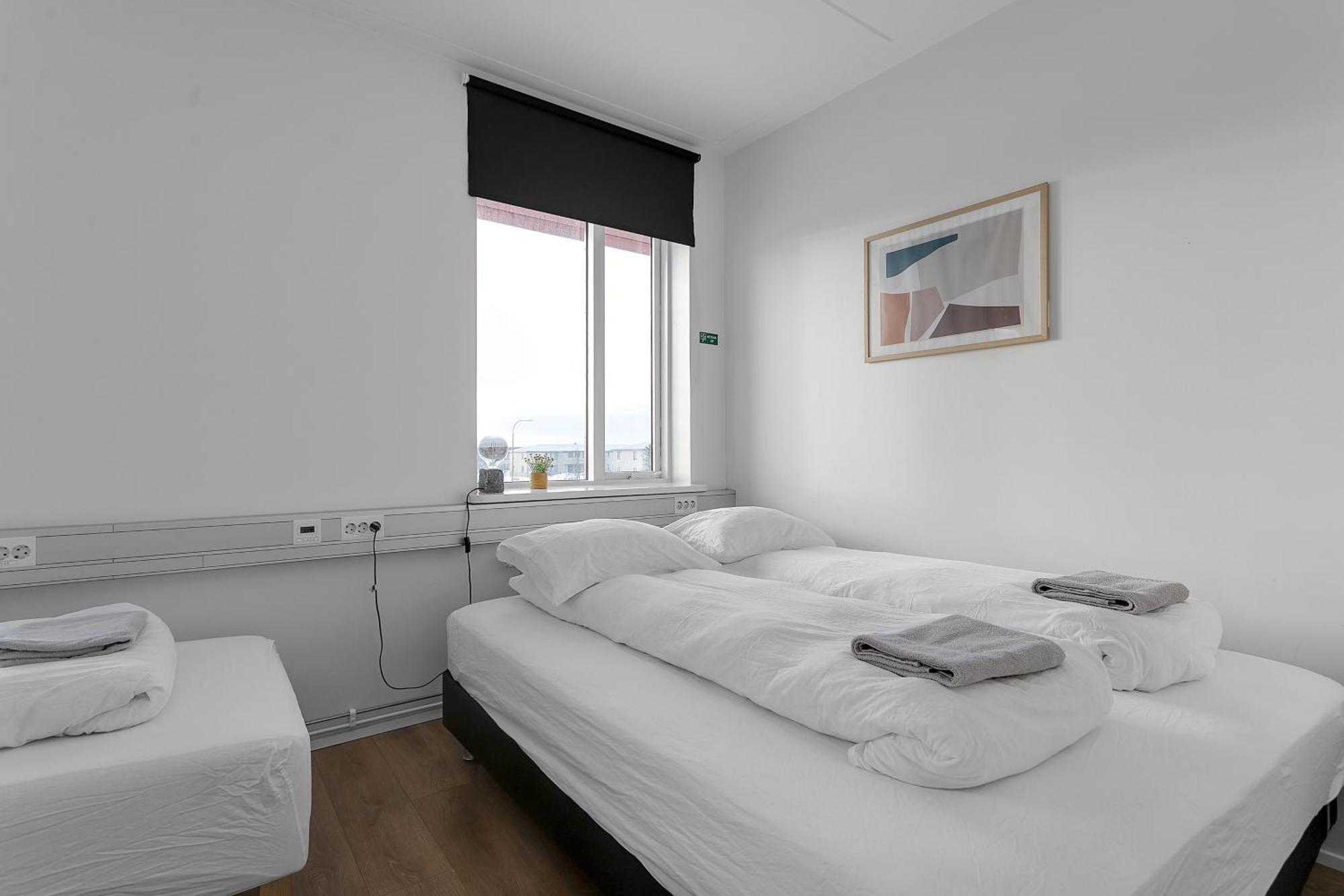 Bank Guesthouse By Kef Airport Keflavík Екстериор снимка