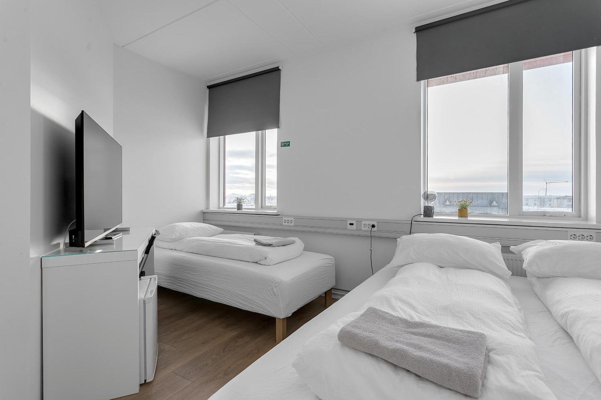 Bank Guesthouse By Kef Airport Keflavík Екстериор снимка
