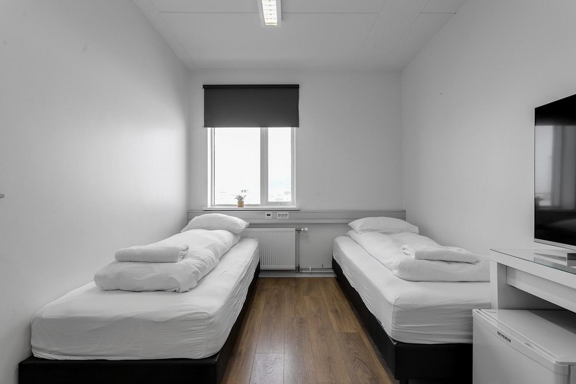 Bank Guesthouse By Kef Airport Keflavík Екстериор снимка